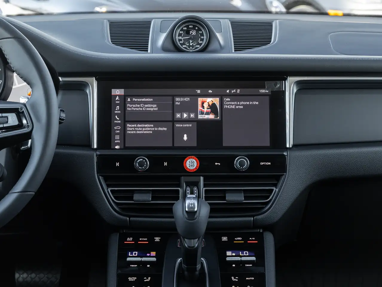 Porsche Macan снимка Porsche Macan