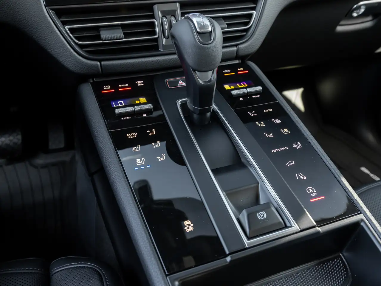 Porsche Macan снимка Porsche Macan