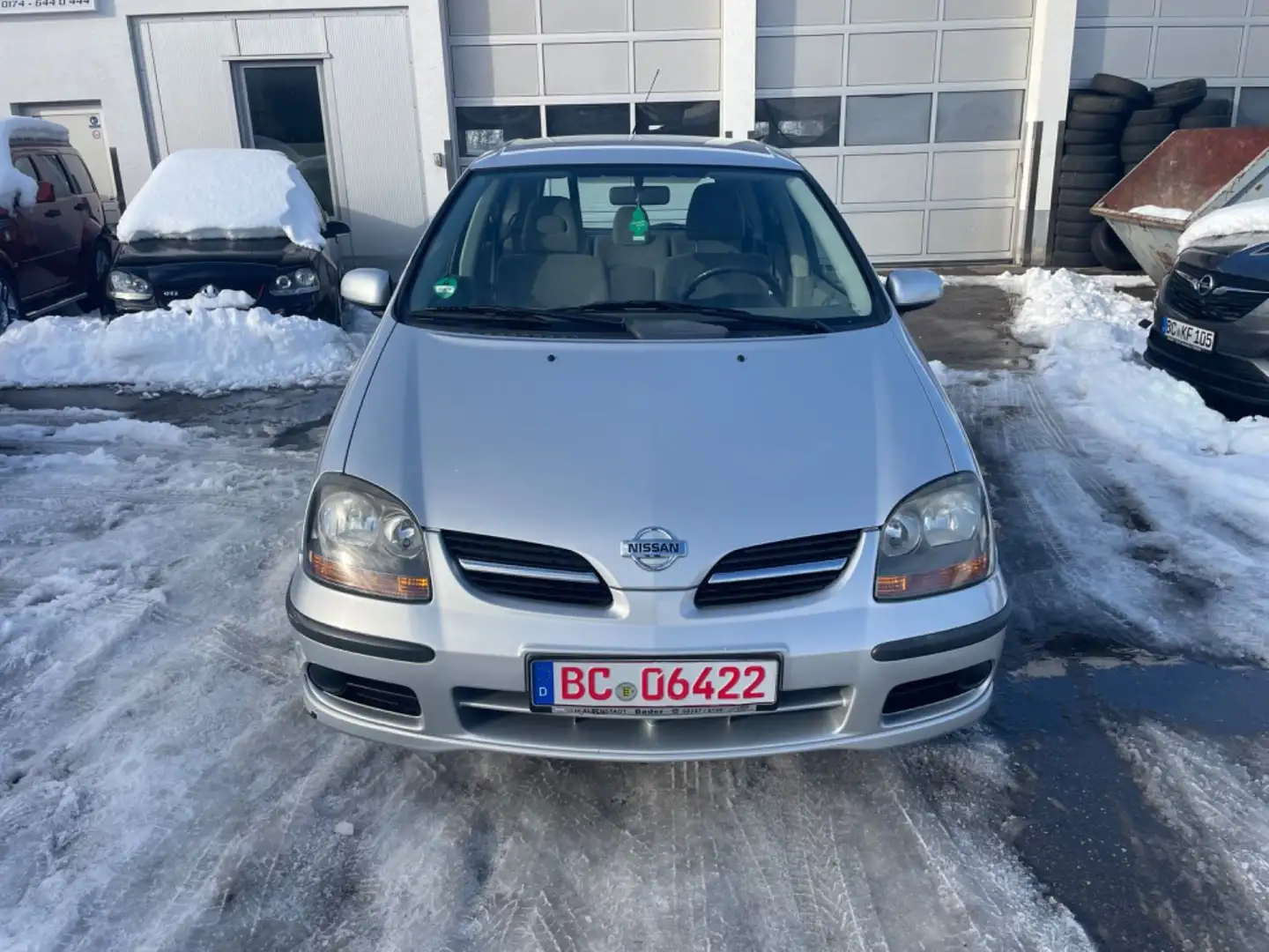 Nissan Almera Tino 1,8 I Comfort Argento - 2