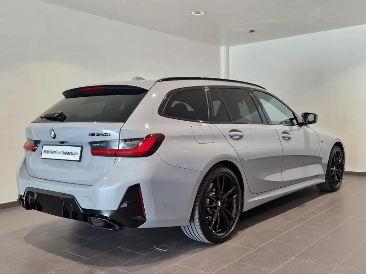 BMW 340 Touring Grijs - 2