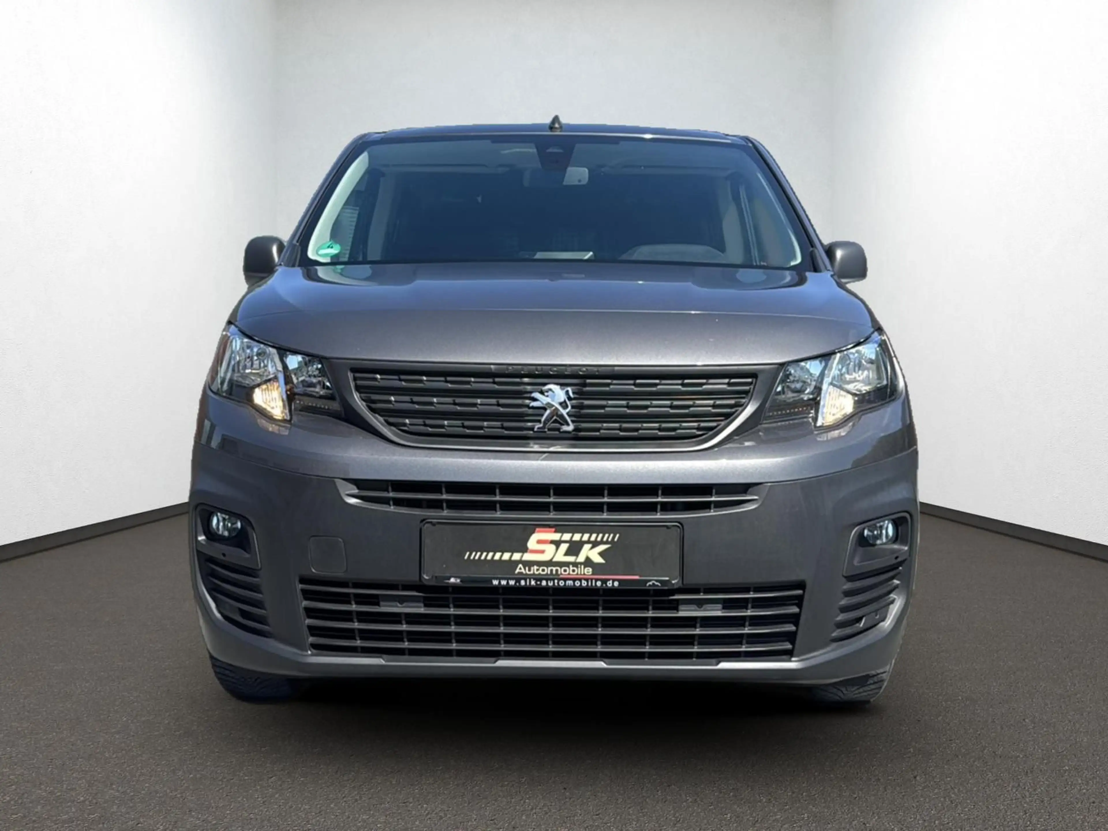 Peugeot Partner 1.5 HDi Autom. Premium FlexCab L2 StHz — photo 3
