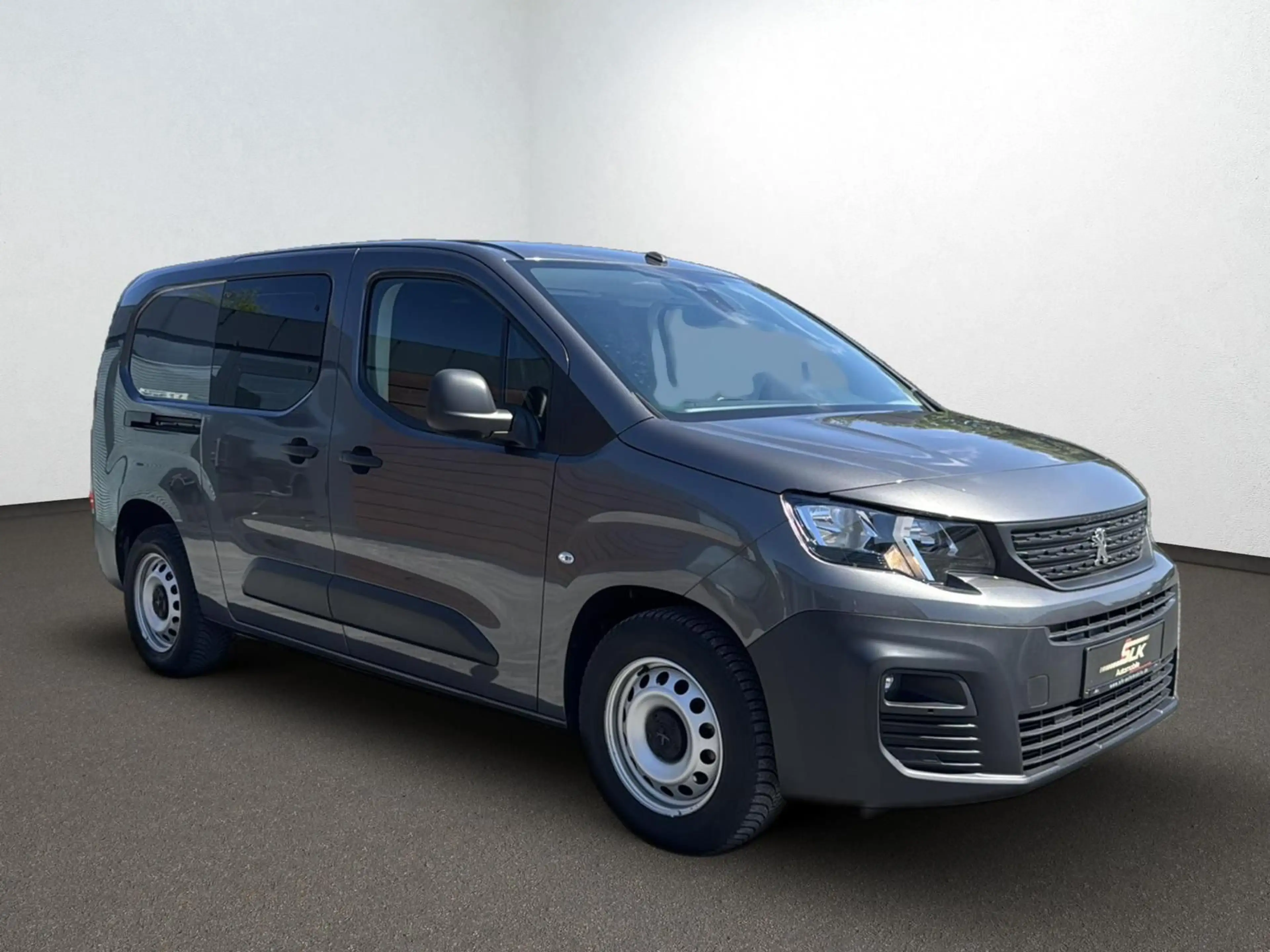 Peugeot Partner 1.5 HDi Autom. Premium FlexCab L2 StHz — photo 2