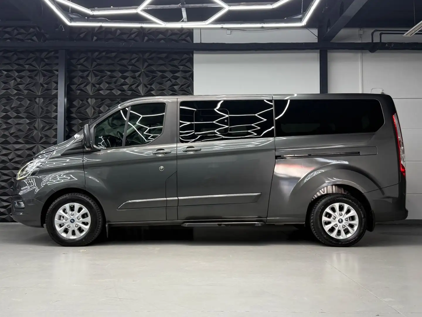 Ford Tourneo Custom LANG 9-SITZER*KAMERA*AHK*CARPLAY Gris - 2
