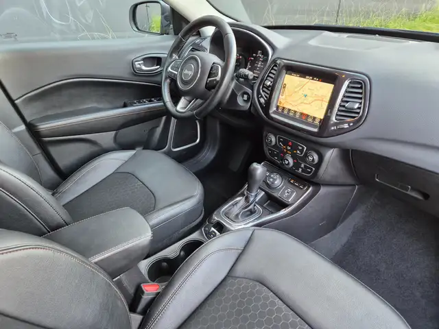 Jeep Compass view 11