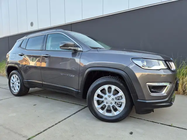Jeep Compass main image