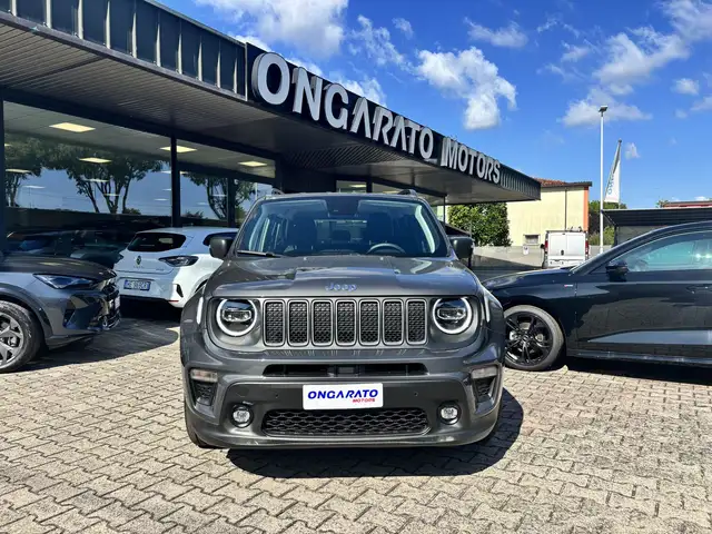 Jeep Renegade view 2