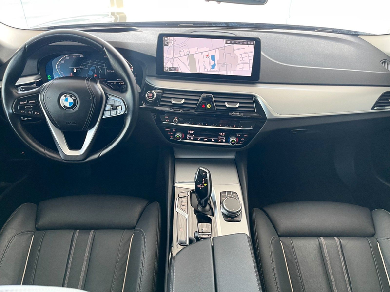 BMW 530 d KAMERA HeadUp Memory LEDER 4xKlima DA HiFi — photo 8