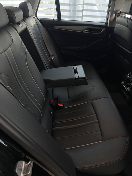 BMW 530 d KAMERA HeadUp Memory LEDER 4xKlima DA HiFi — photo 11
