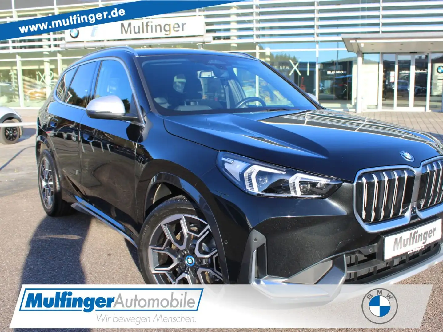 BMW iX1 x30 xLine HUD ACC LiveProf.SurView Ad-LED Navi Schwarz - 1