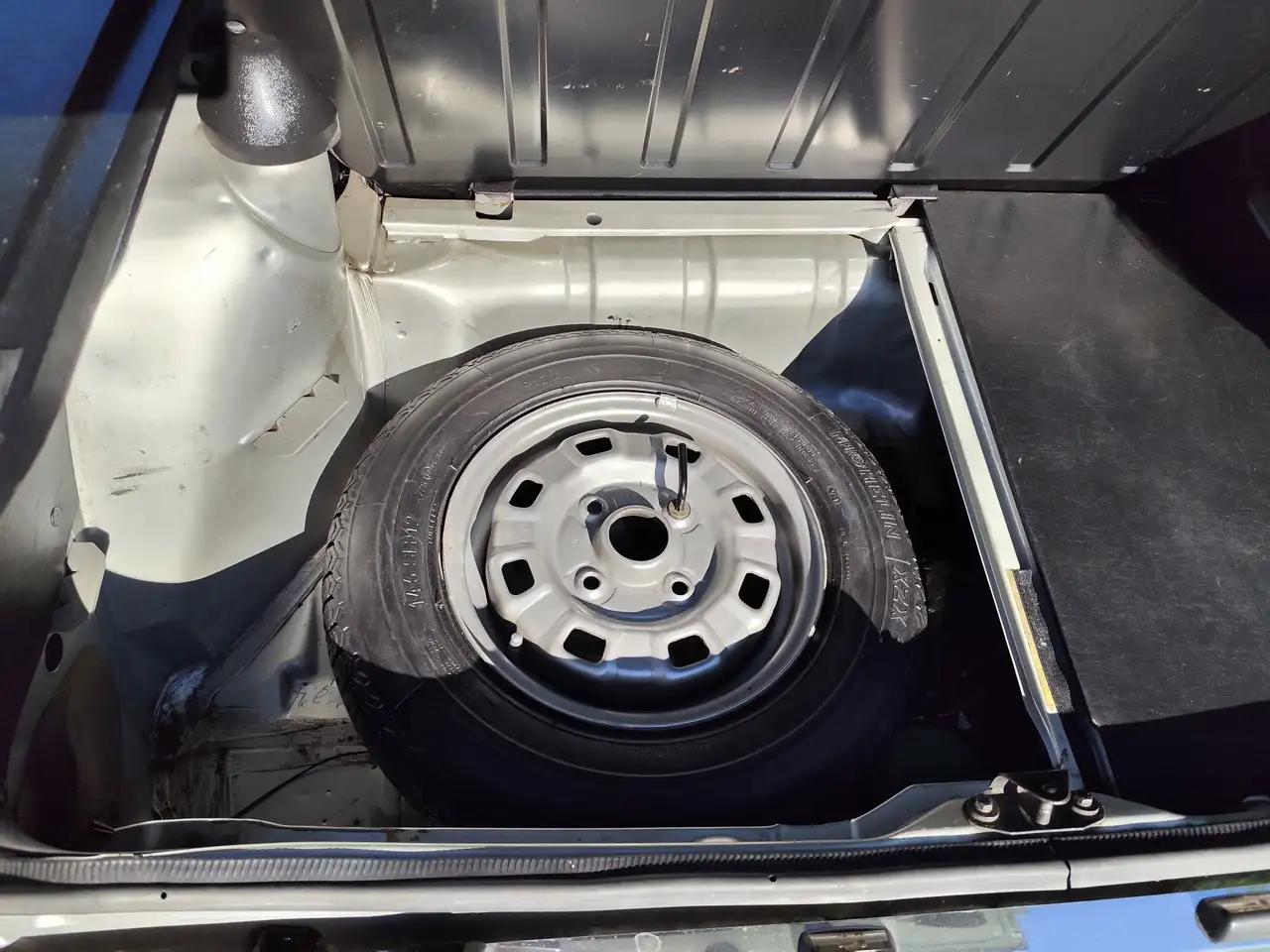 Ford Fiesta 900 L, foto 8