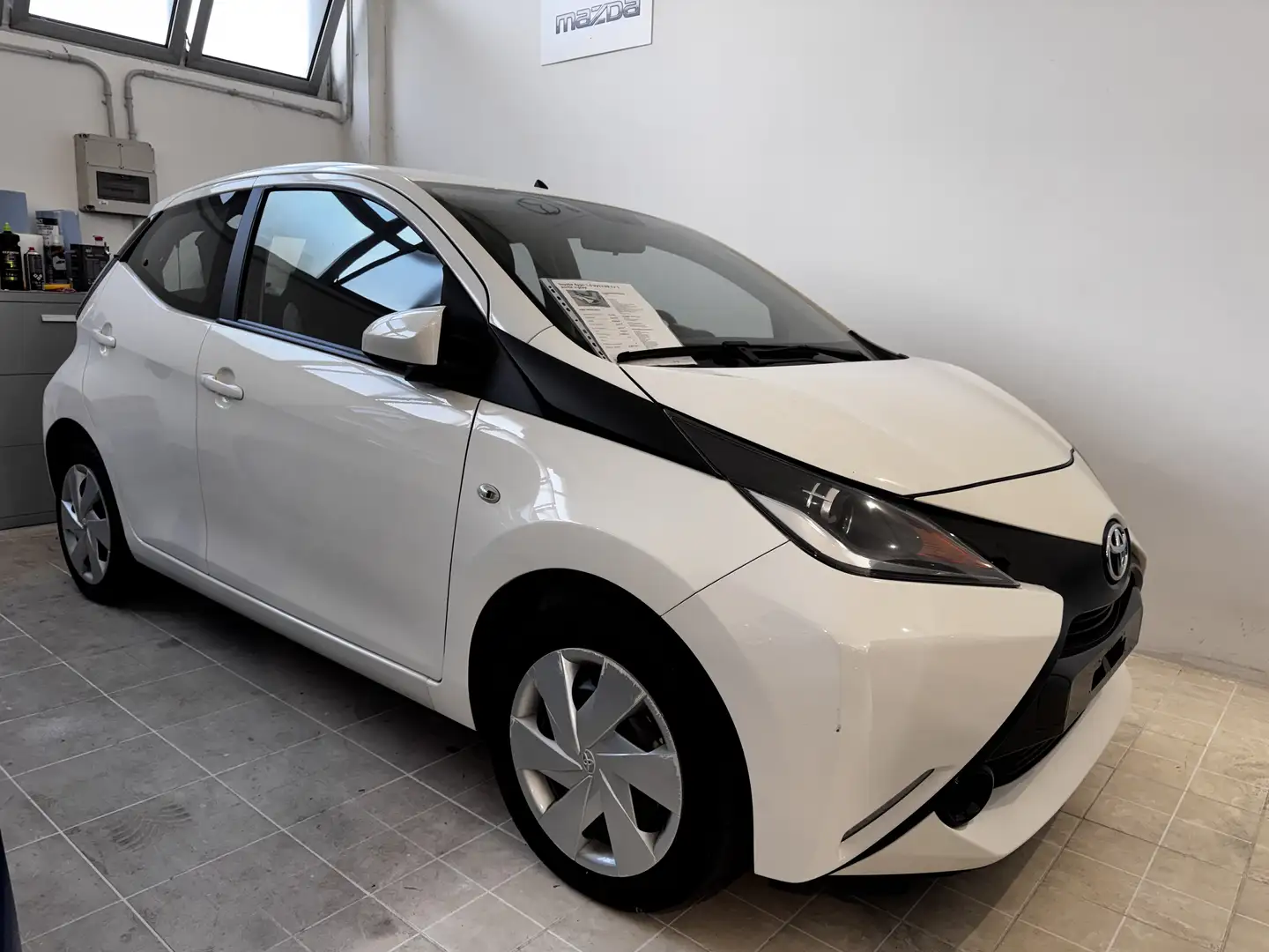Toyota Aygo 5p 1.0 x-cool - 1
