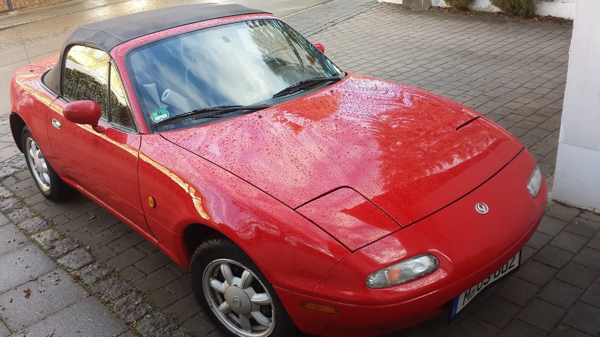Mazda MX-5 wunderschön Red - 1