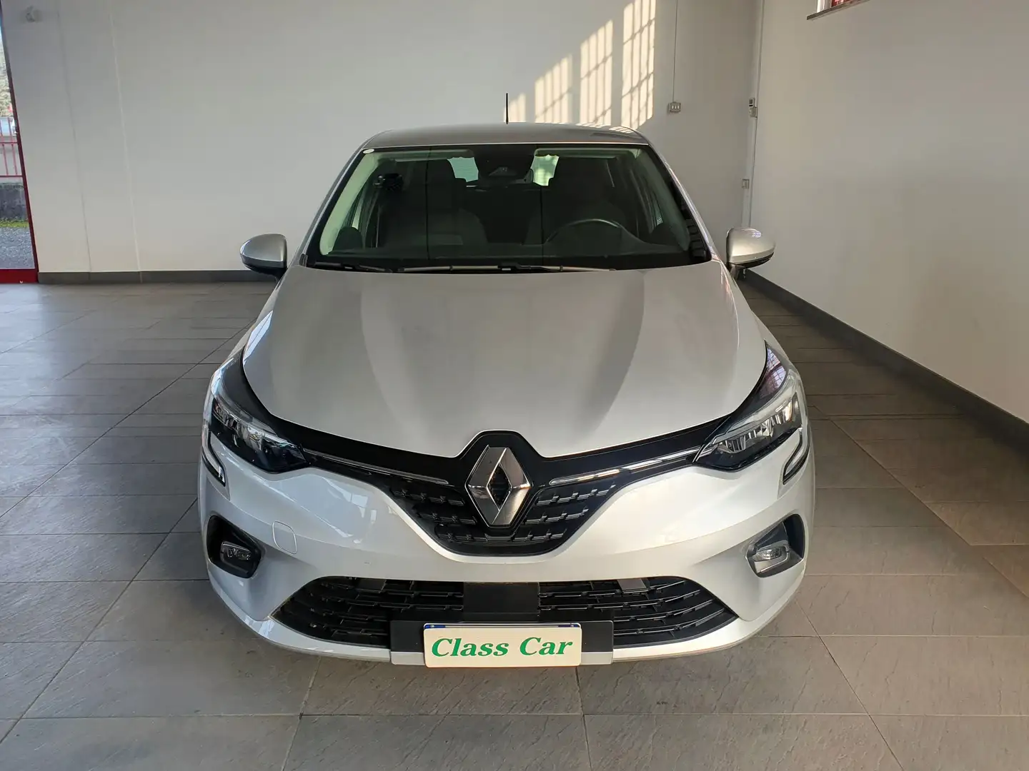 Renault Clio 1.0 tce Business 90cv my21 Silber - 2