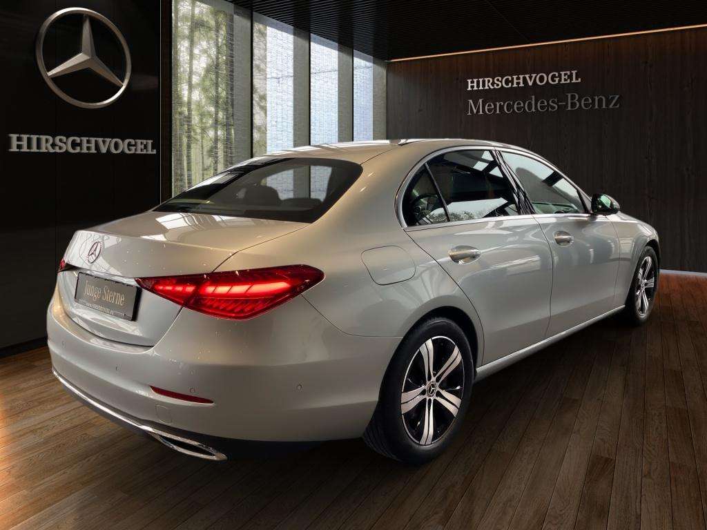 Mercedes-Benz C 180