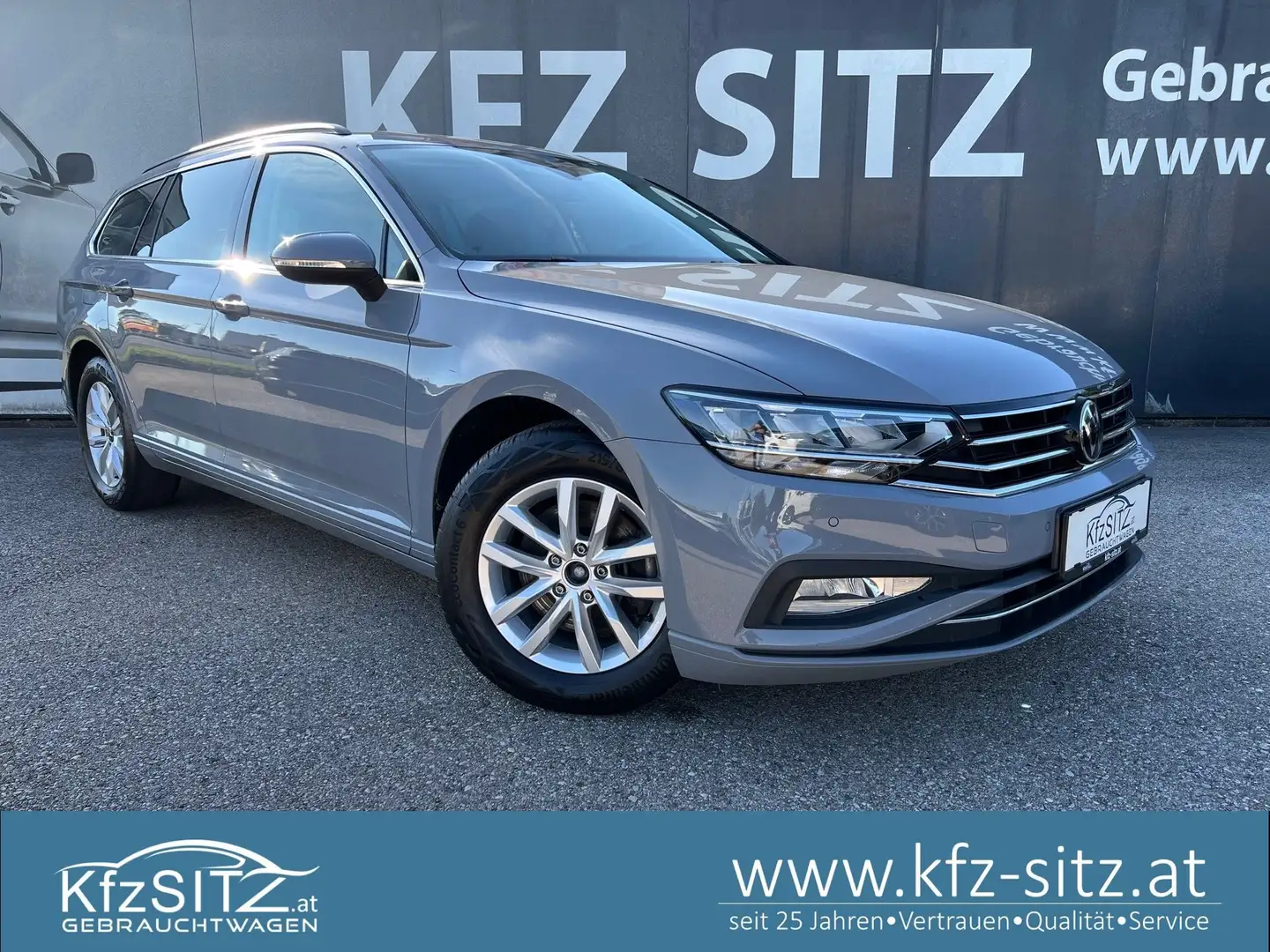 Volkswagen Passat Variant Business 2,0 TDI DSG Grau - 1