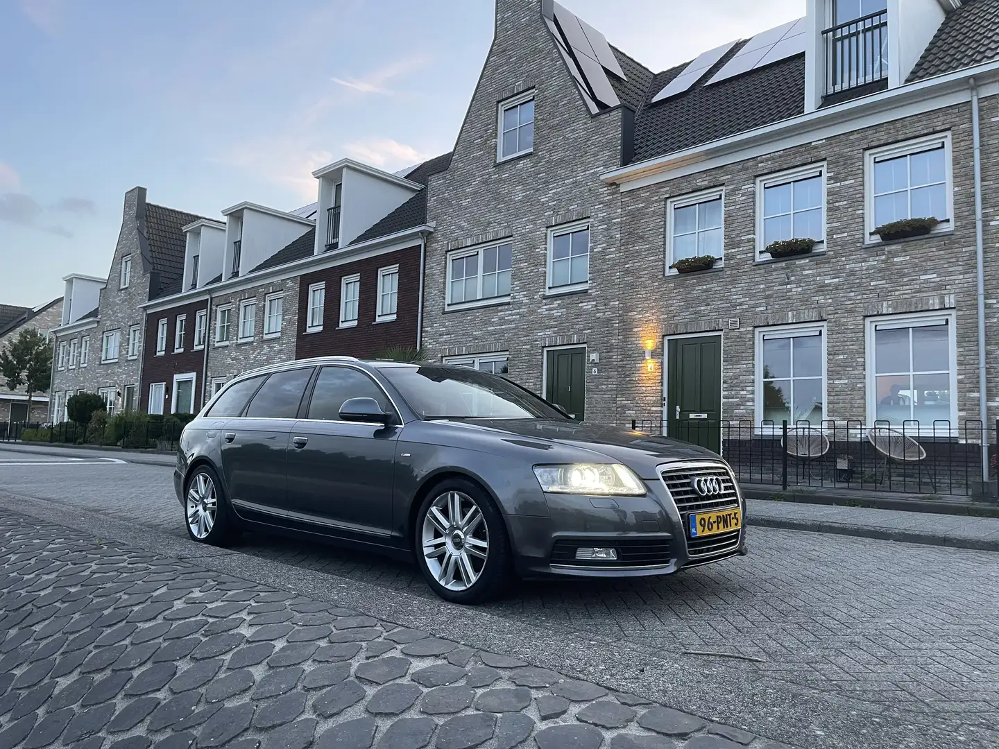 Audi A6 2.0 TFSI Pro Line S Grijs - 1