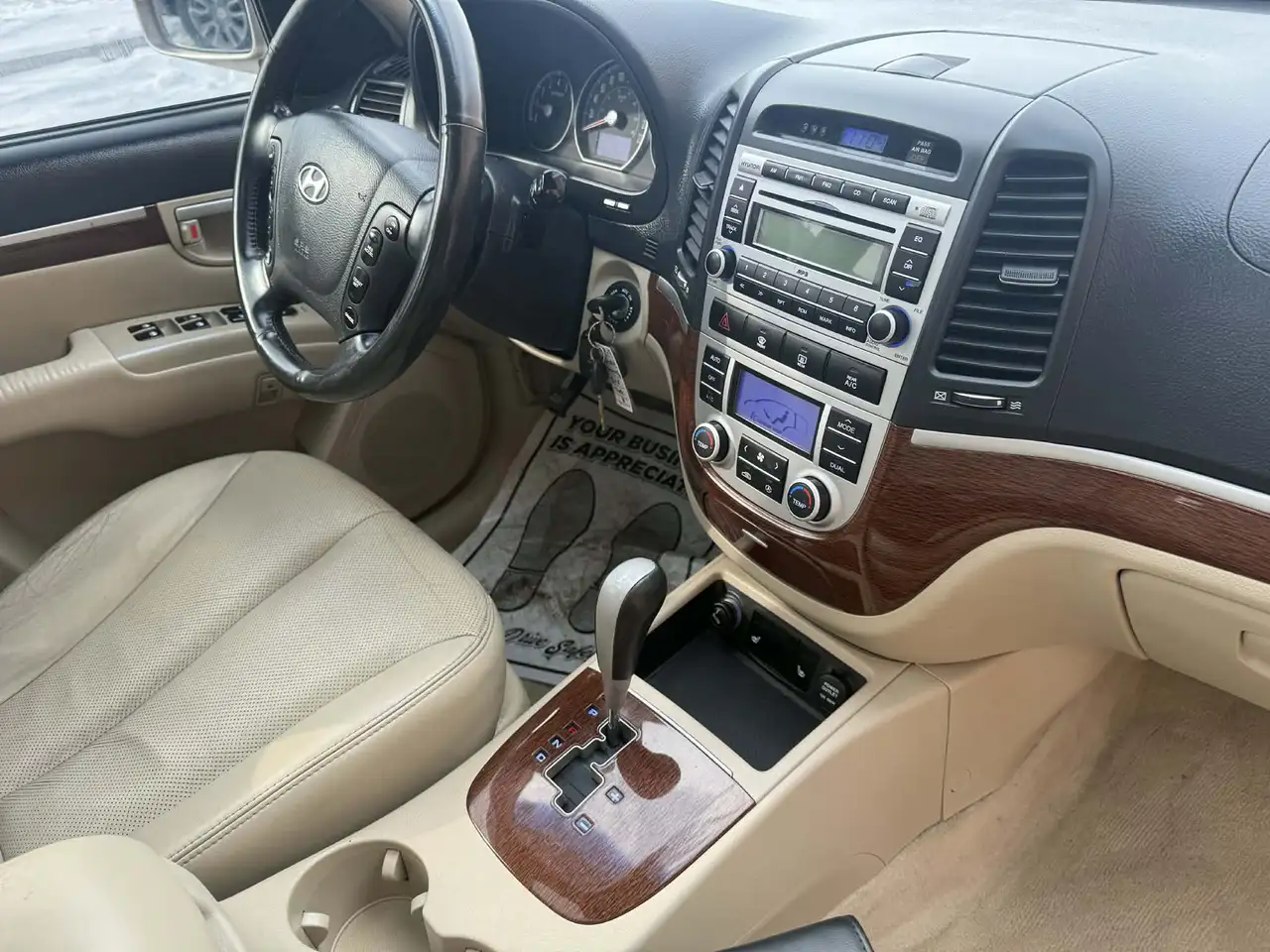 Hyundai SANTA FE снимка Hyundai SANTA FE