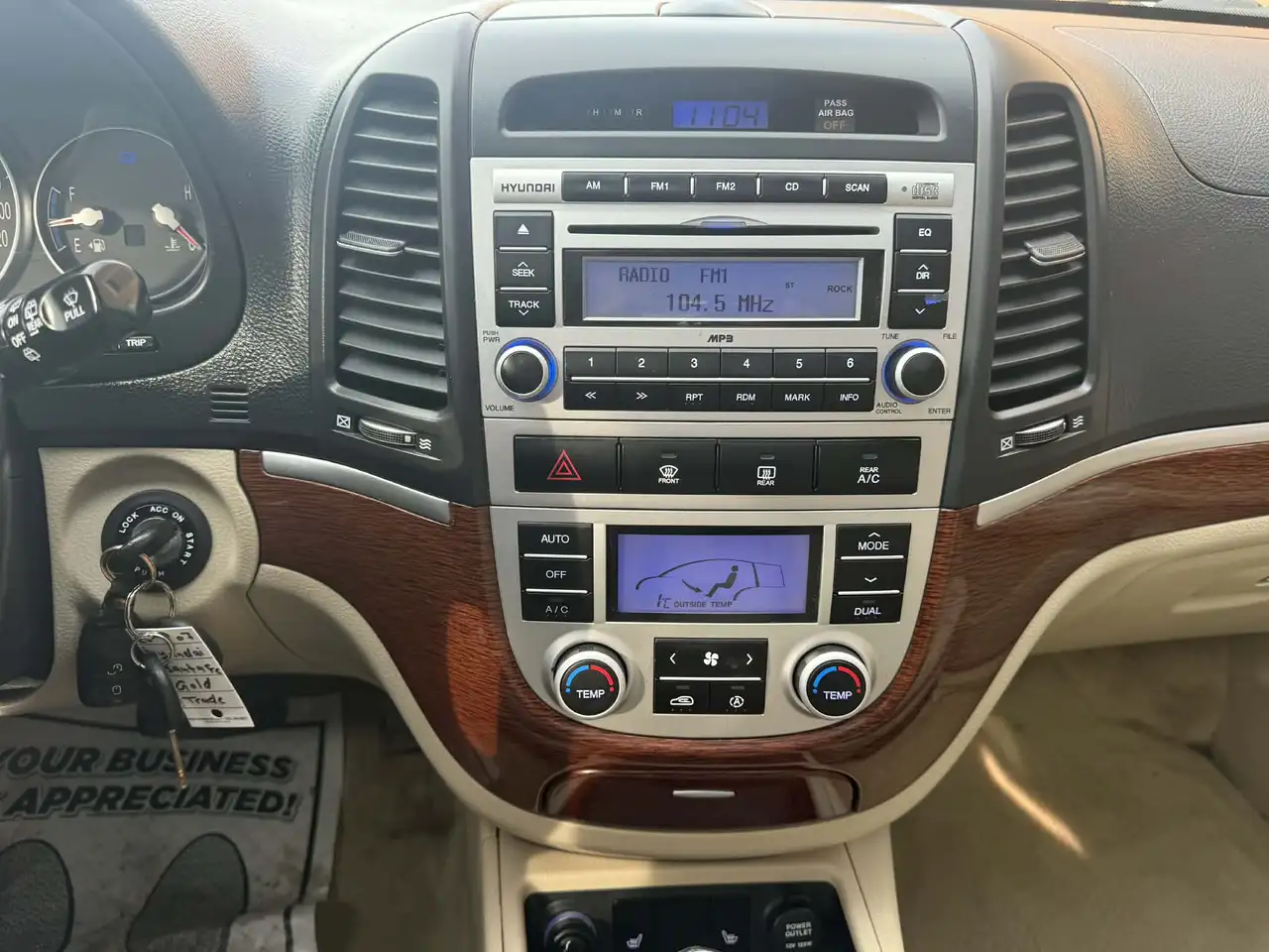 Hyundai SANTA FE снимка Hyundai SANTA FE