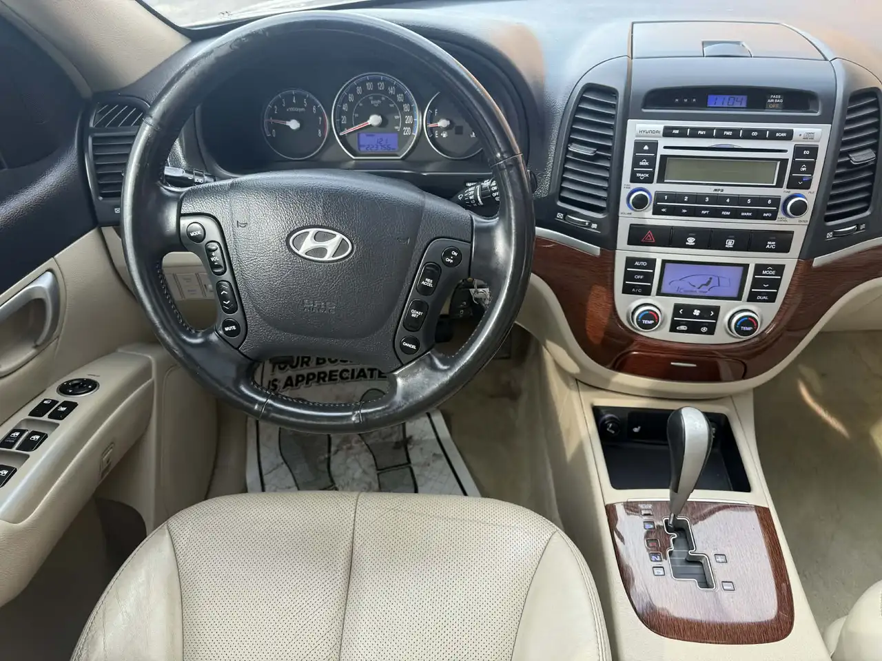 Hyundai SANTA FE снимка Hyundai SANTA FE