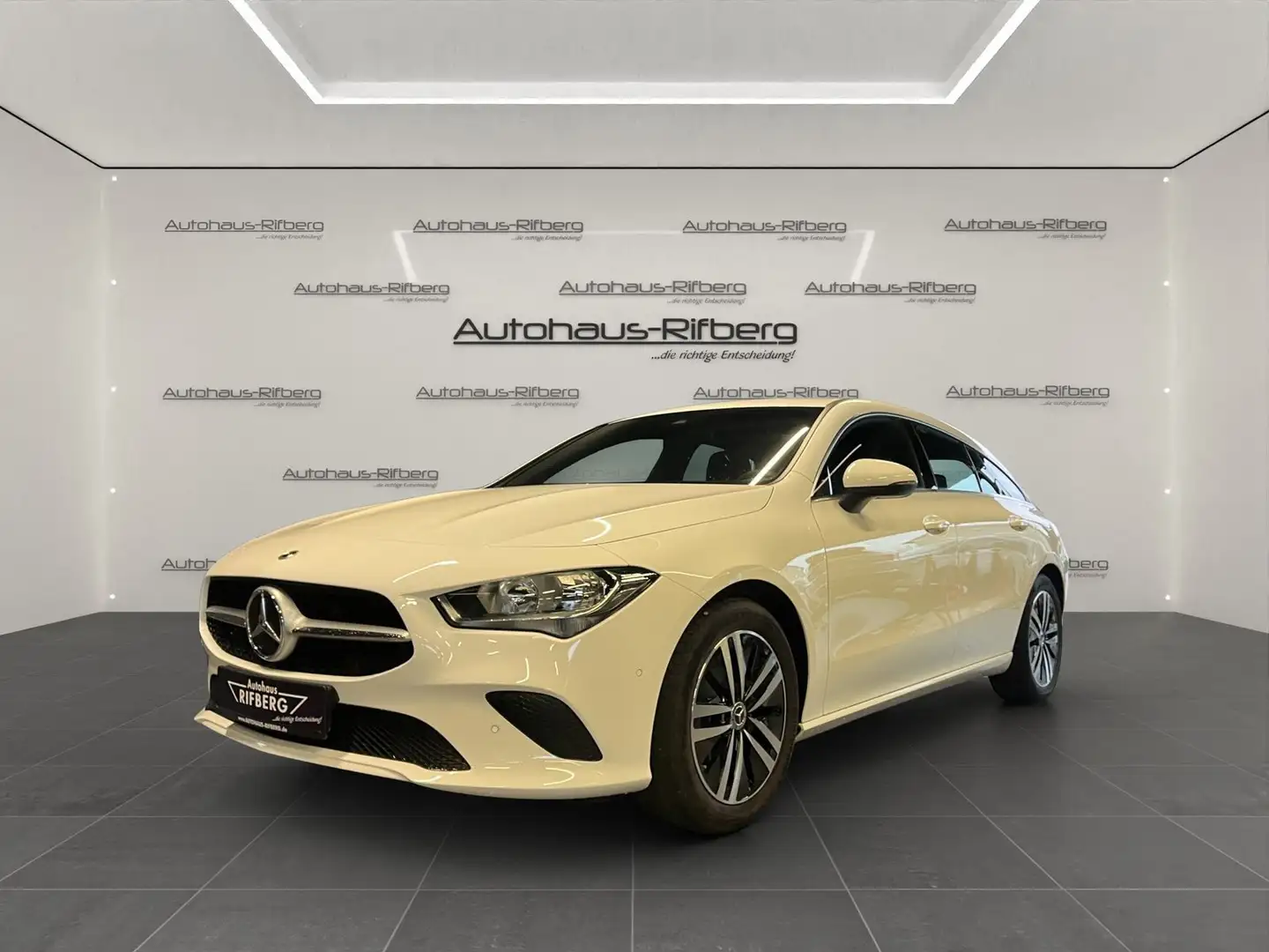 Mercedes-Benz CLA 200 Business AHK/Navi/Kamera Weiß - 1
