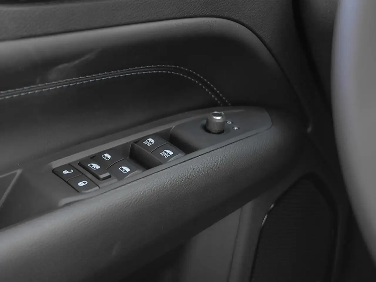 Jeep Compass photo Jeep Compass