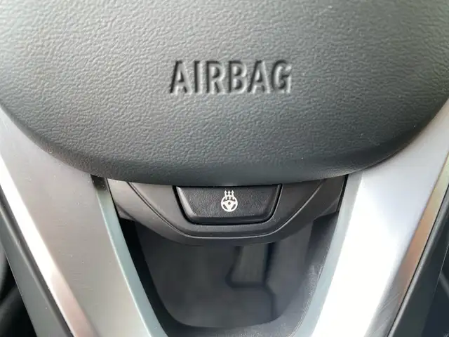 BMW 3 Series view 13