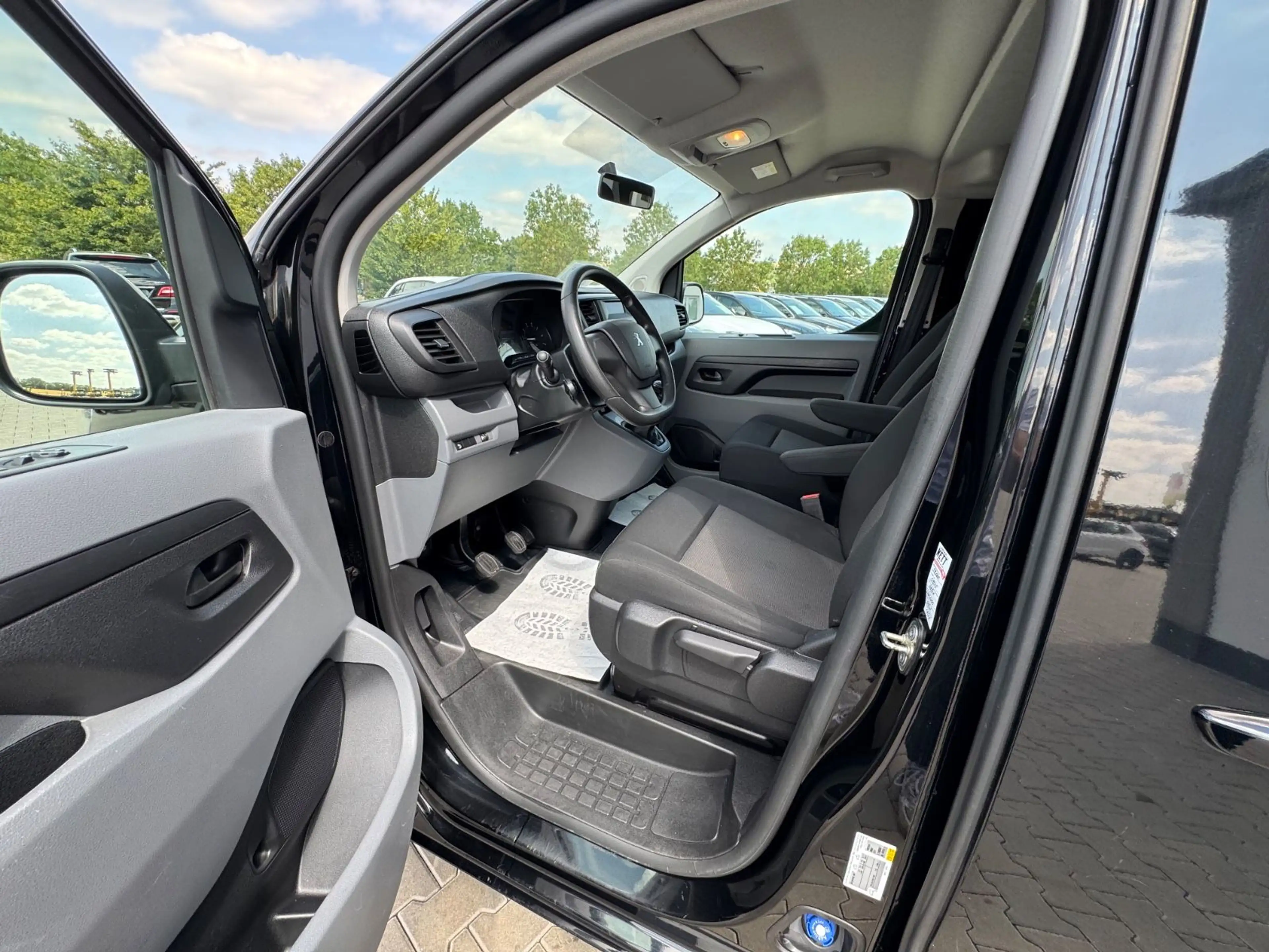 Peugeot Expert Kombi L2 — photo 9
