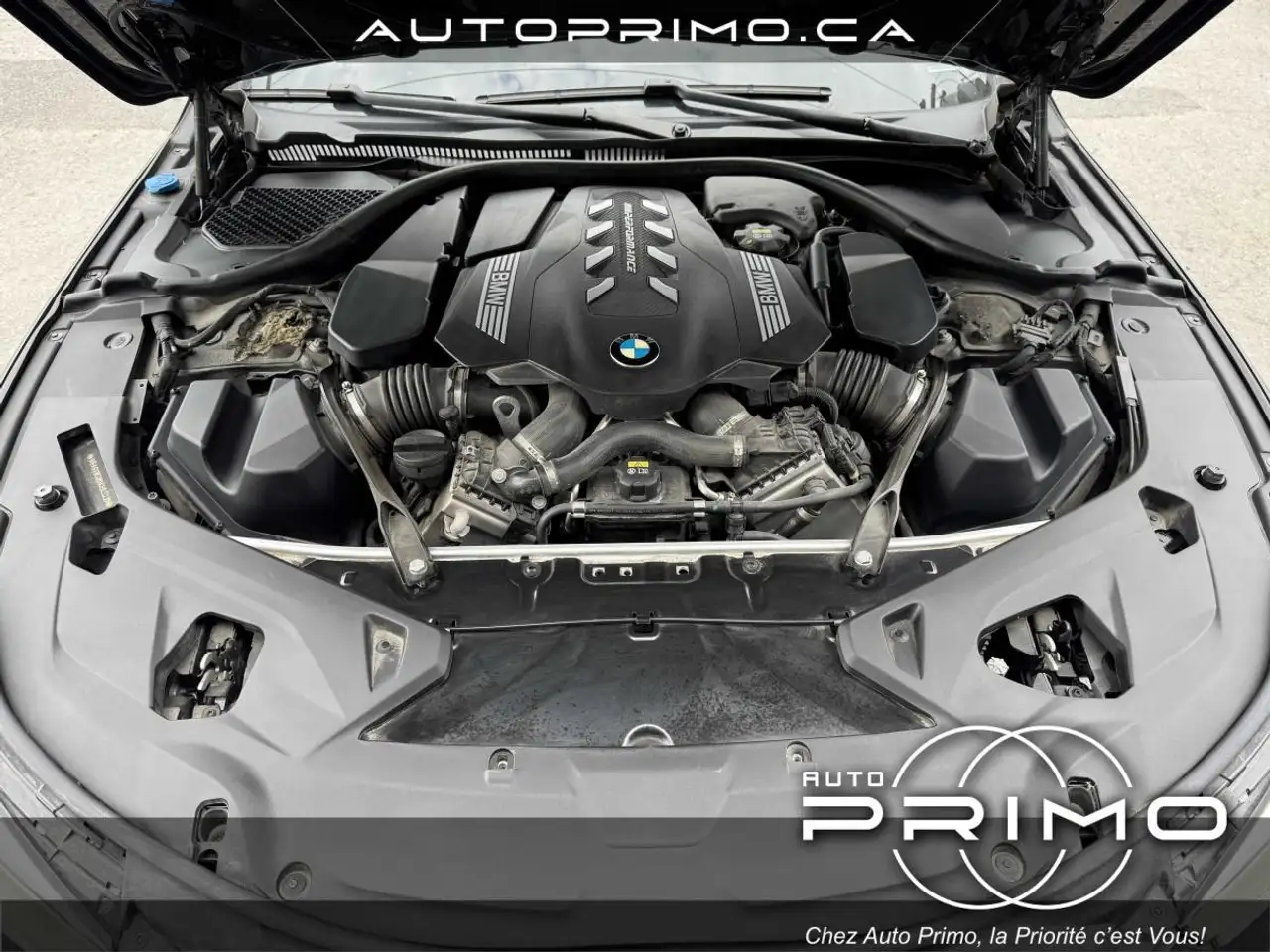 BMW 8 Series photo BMW 8 Series