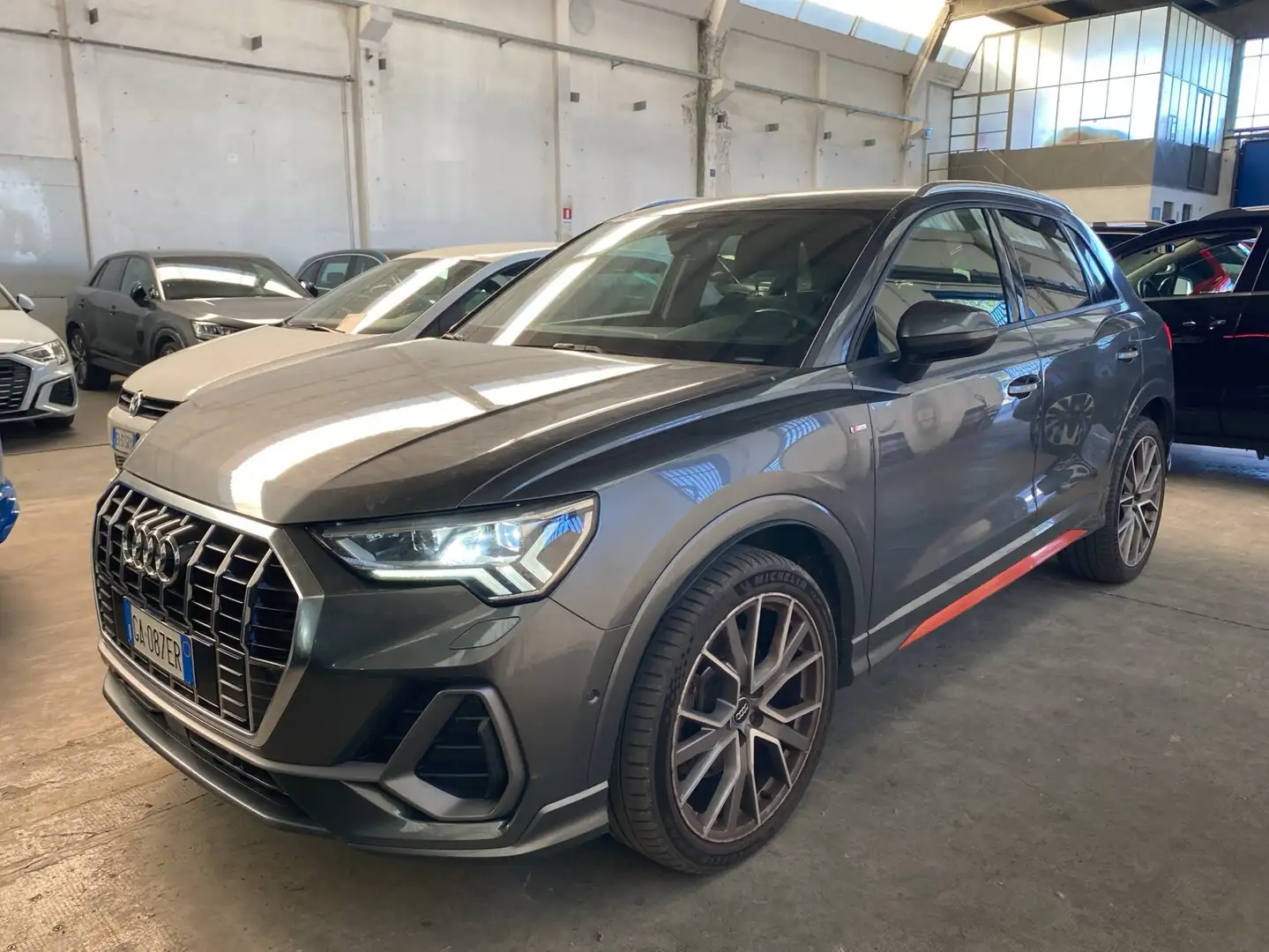 Audi Q3 40 2.0 tdi S line edition quattro 190cv s-tronic Grigio - 2