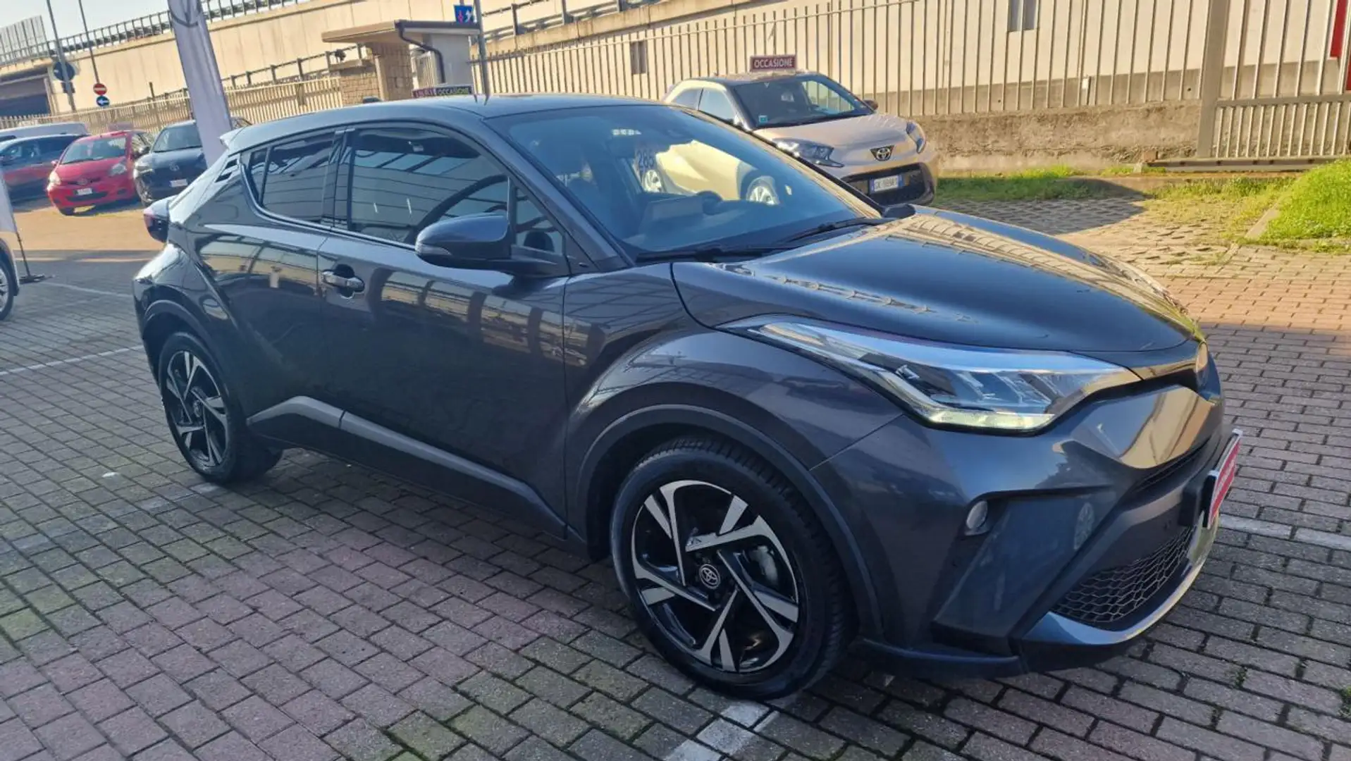 Toyota C-HR 1.8 Hybrid E-CVT Trend Grigio - 1