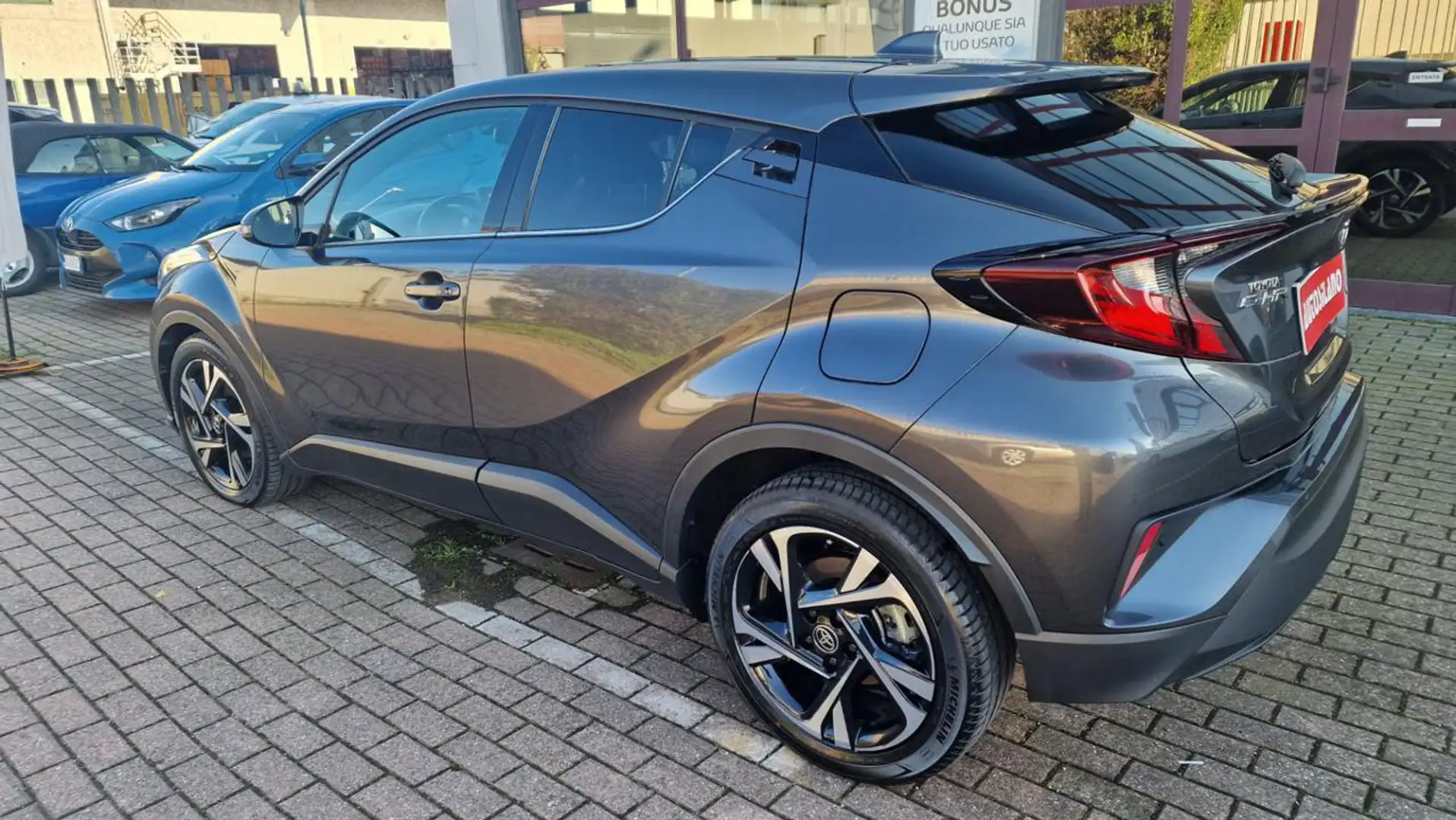 Toyota C-HR 1.8 Hybrid E-CVT Trend Grigio - 2