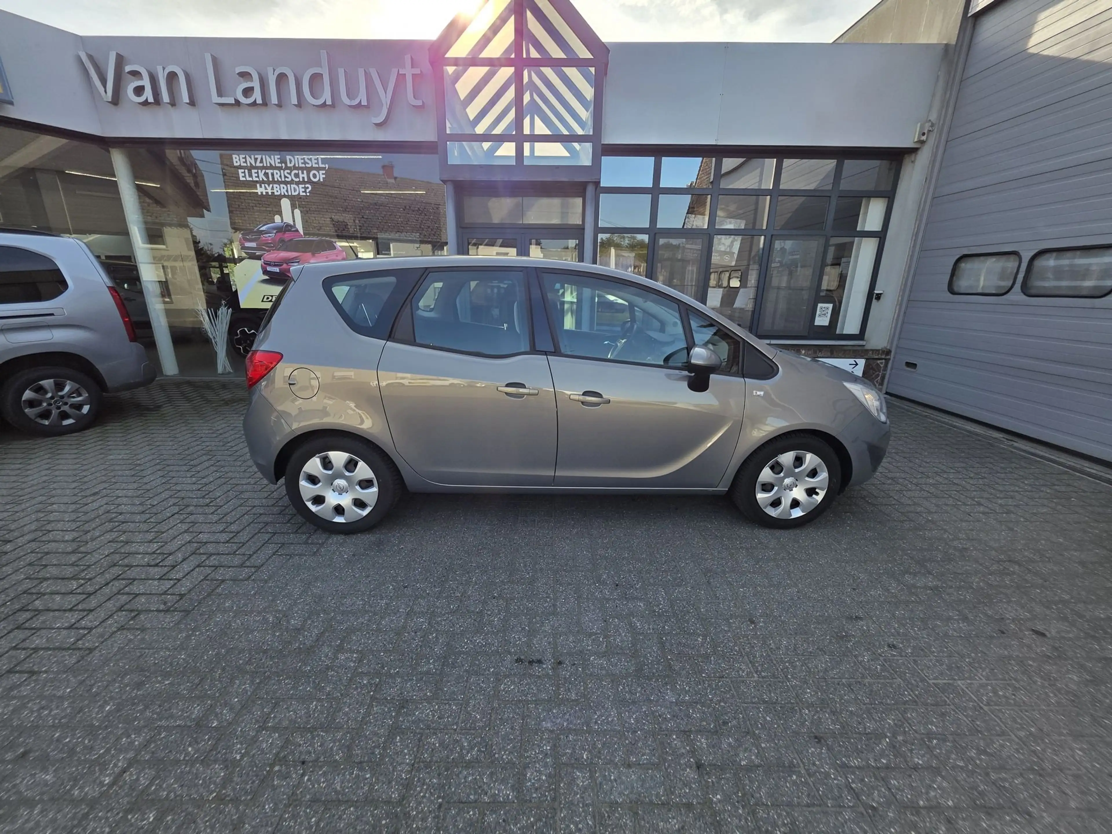 Opel Meriva OPEL MERIVA B 1.4 BENZINE - AIRCO — photo 4
