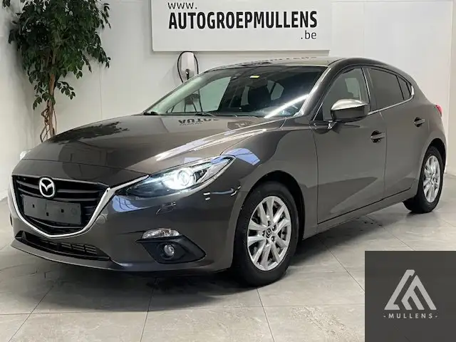 Mazda 3 SKYACTIV-D Plug Edition AUT Navi + Zetelverwarming