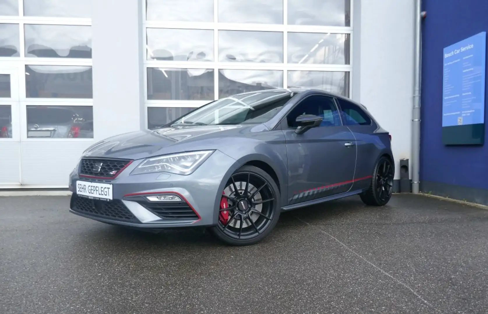 SEAT Leon SC 2.0 TSI Start&Stop Cupra 300 LED NAVI Gris - 1
