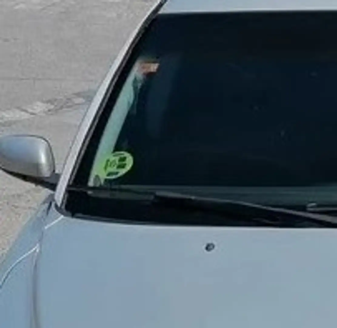 Volvo S80 2.4 D5 163cv. Plateado - 1