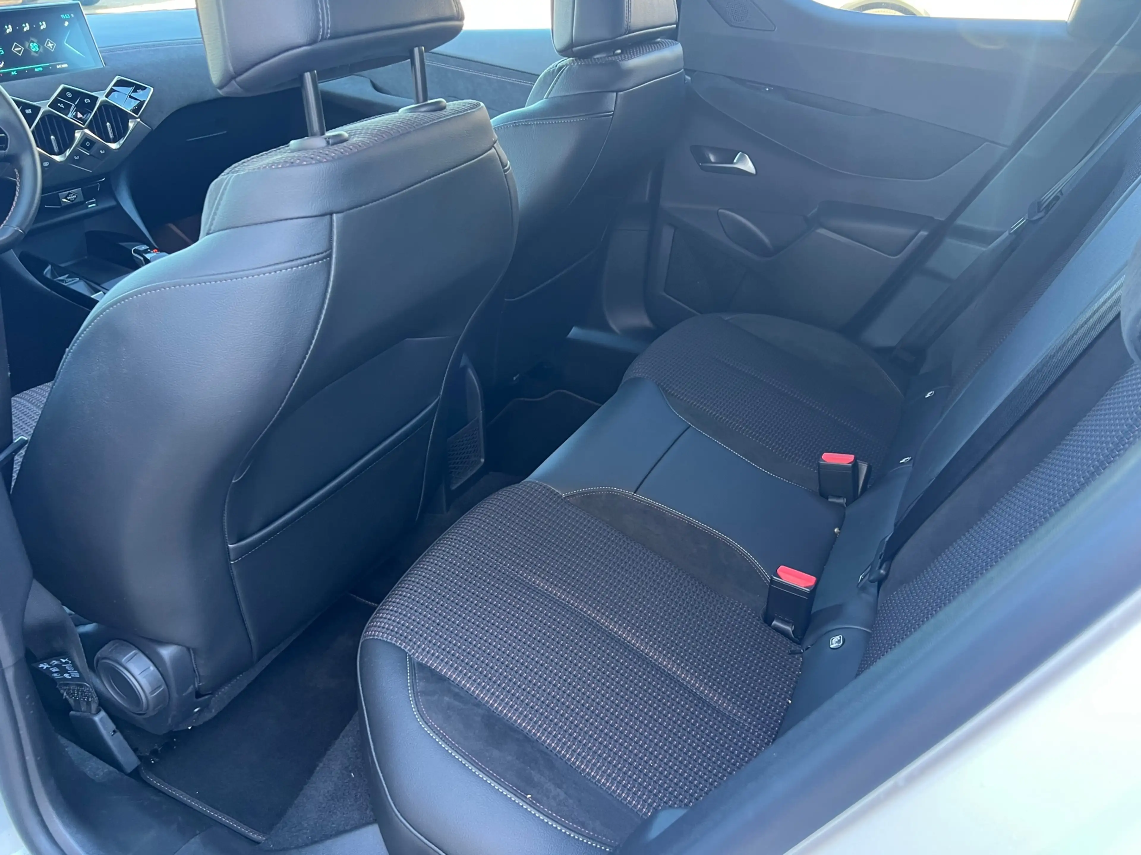 DS Automobiles DS 3 Crossback E-Tense Performance Line+ 50 kWh Navi-Camera-Keyle — photo 10