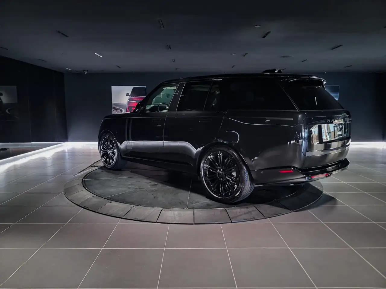 Land Rover Range Rover photo Land Rover Range Rover