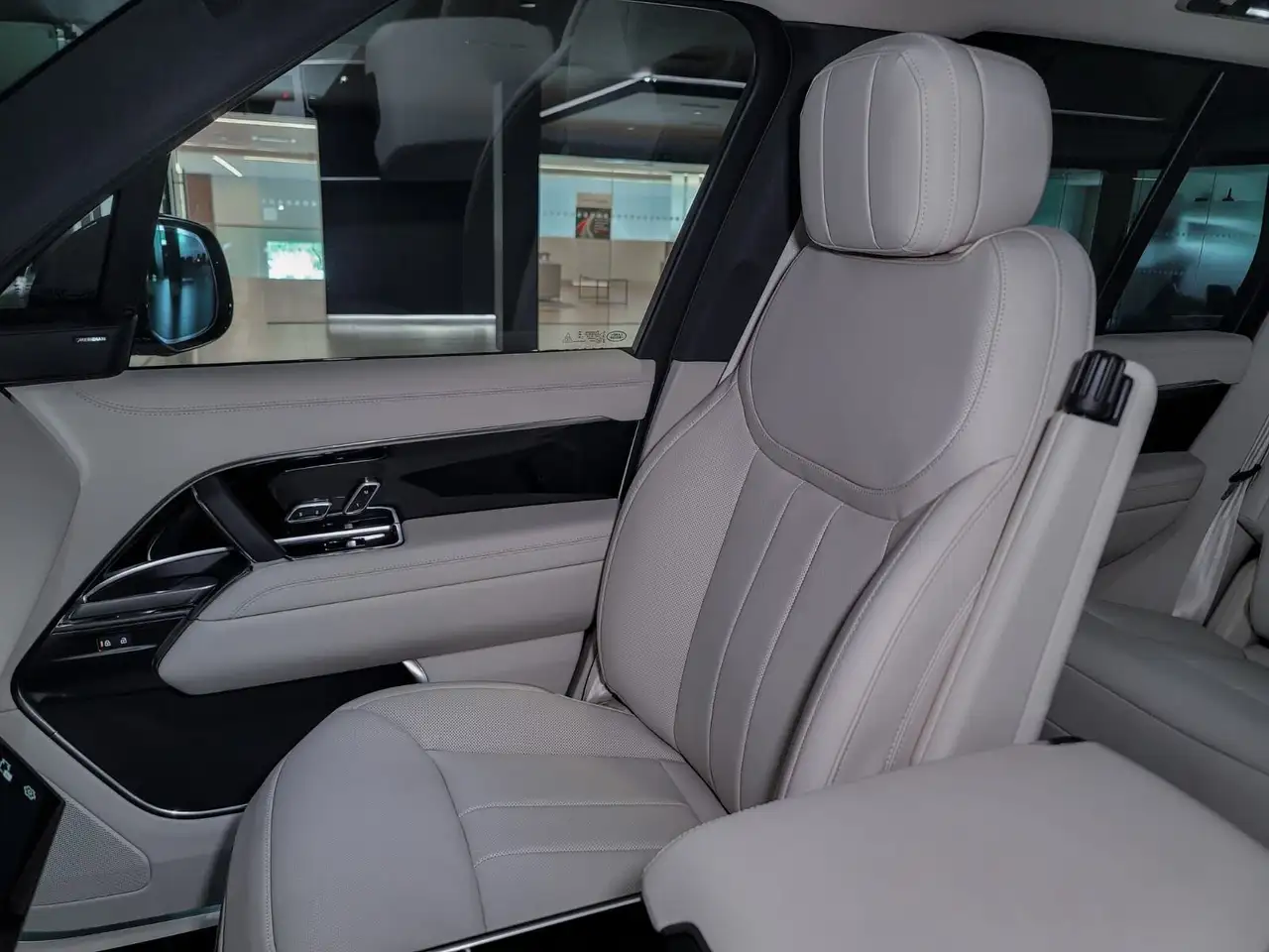 Land Rover Range Rover photo Land Rover Range Rover