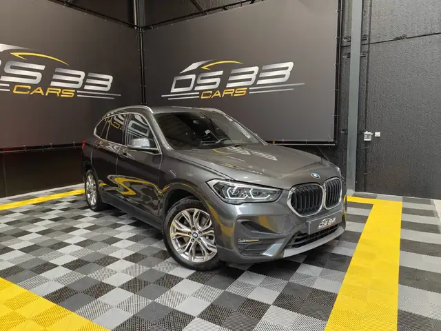 BMW X1 PHEV  xDrive25e/LED/18"/HUD/AdCruise/ZV/CAM/GPS