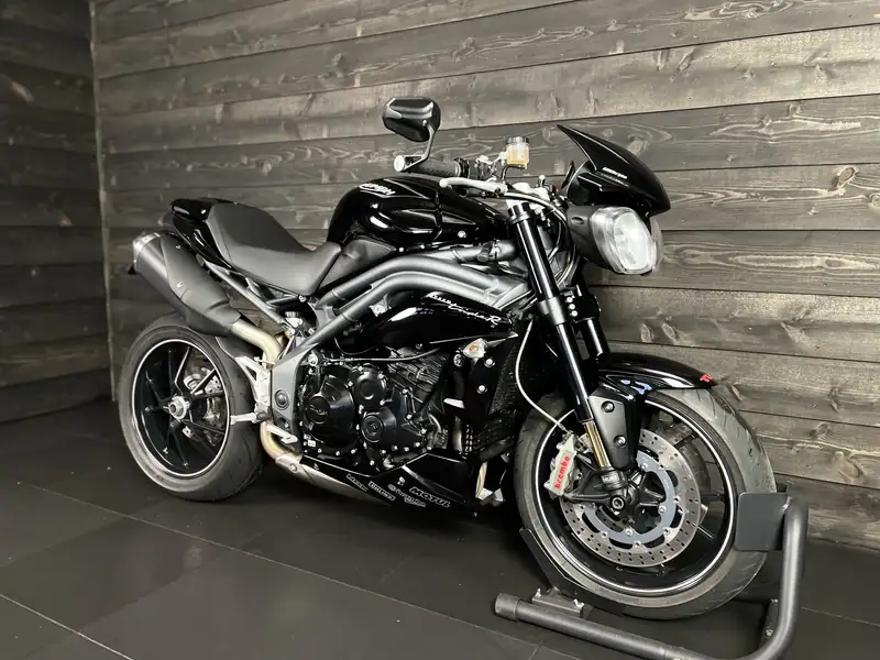 Triumph Speed Triple R - foto 3