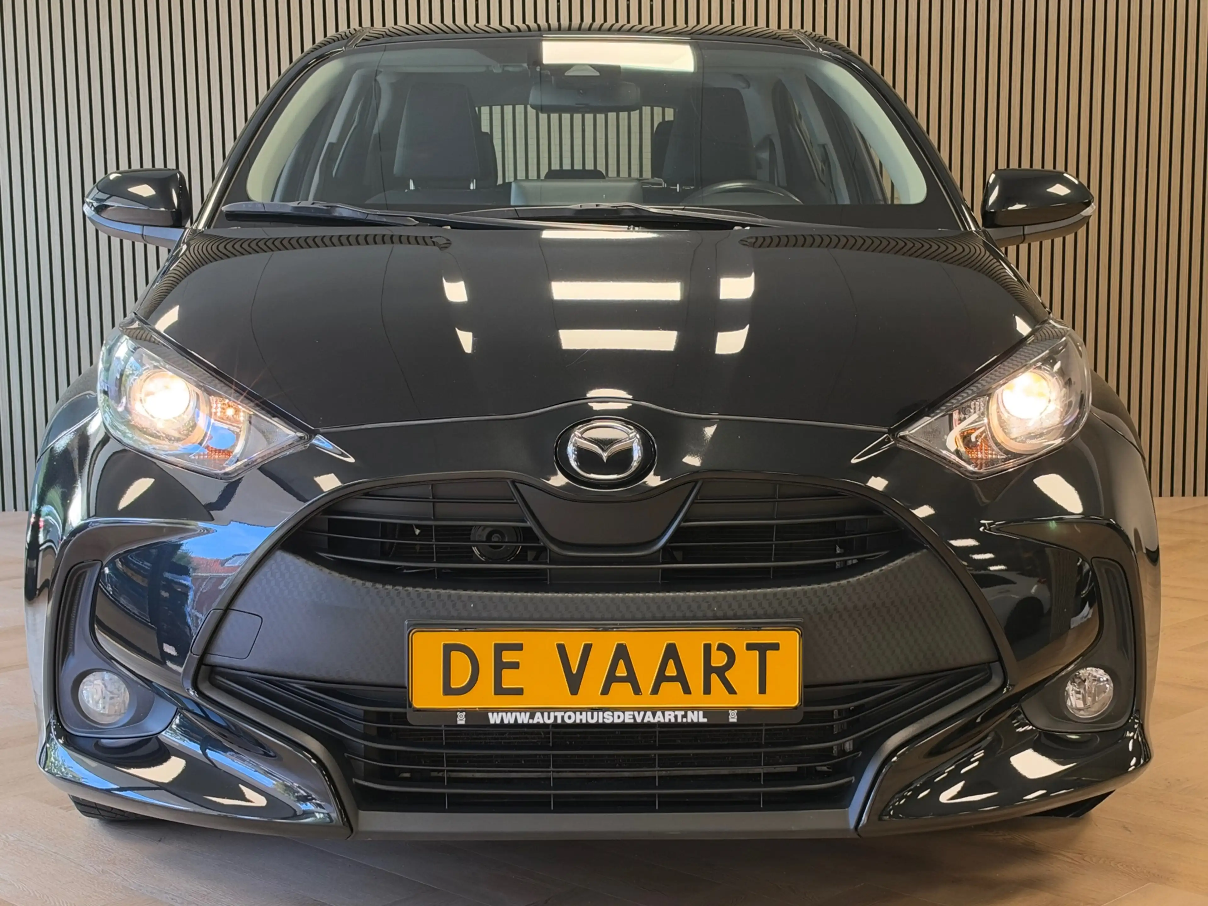Mazda 2 Hybrid 1.5 Pure AUTOMAAT ADAPTIVE CRUISE CLIMATE C — photo 2
