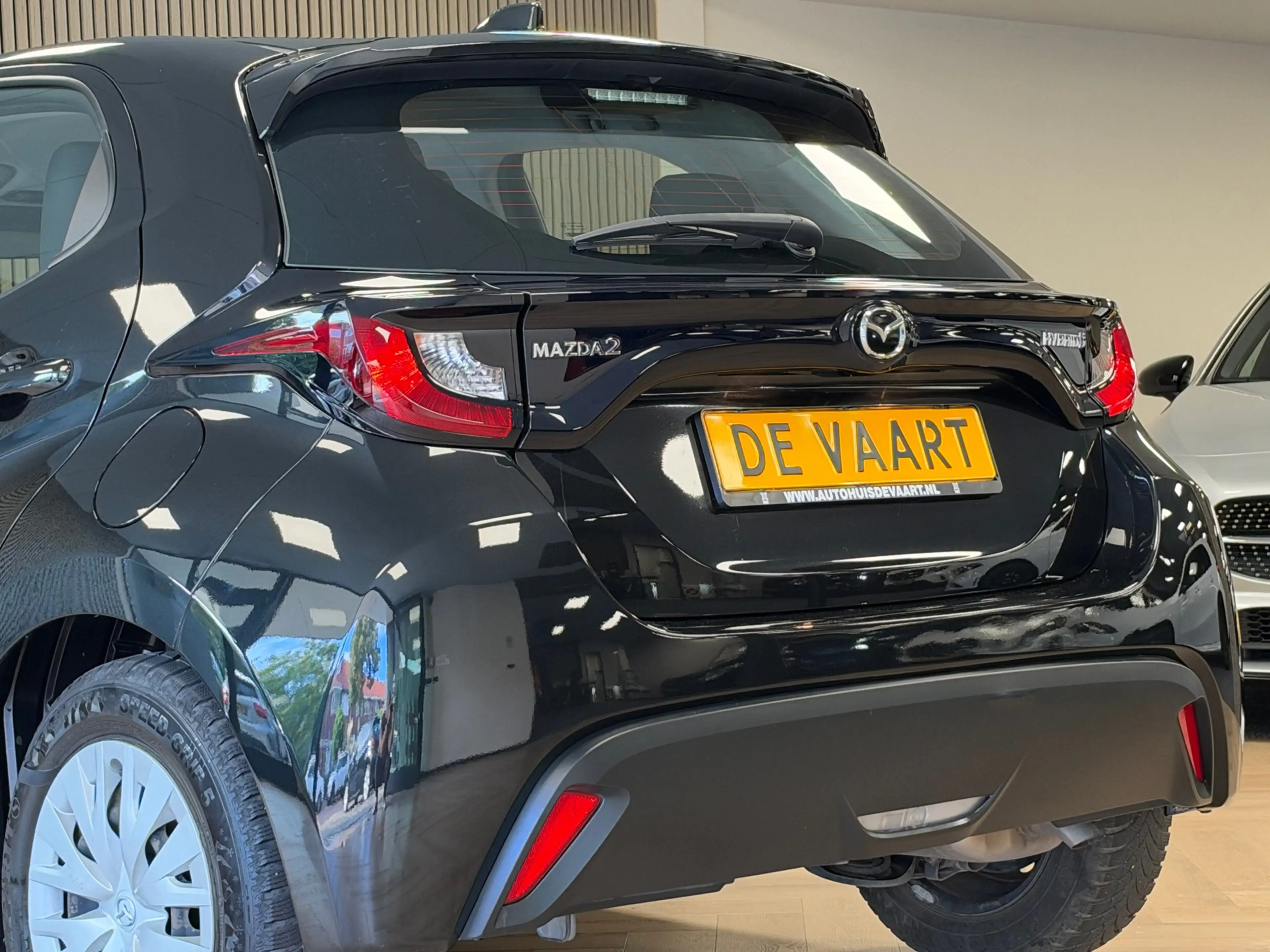 Mazda 2 Hybrid 1.5 Pure AUTOMAAT ADAPTIVE CRUISE CLIMATE C — photo 10