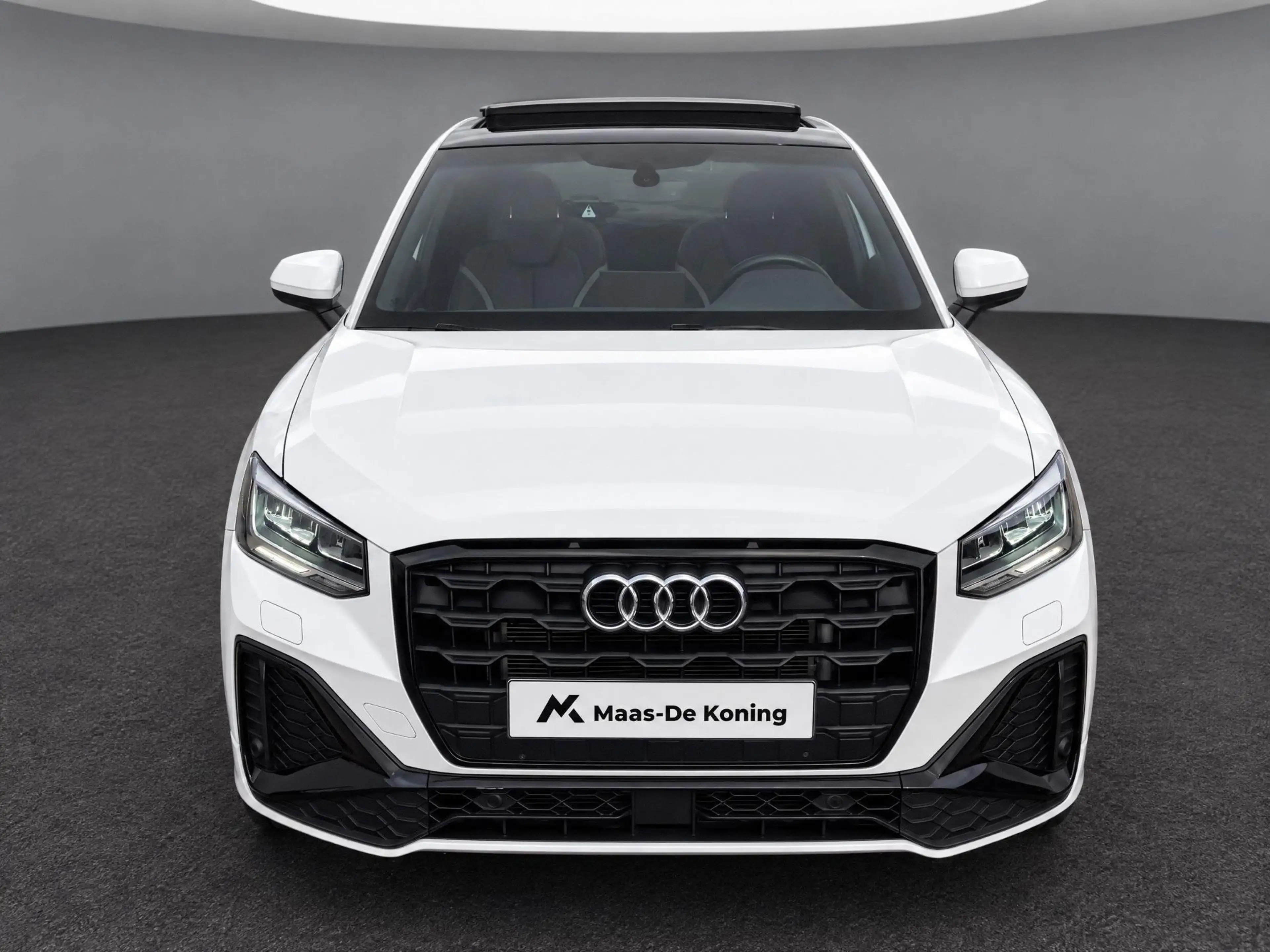 Audi Q2 35 TFSI/150PK S Line · Panoramadak · SONOS Audio · — photo 2
