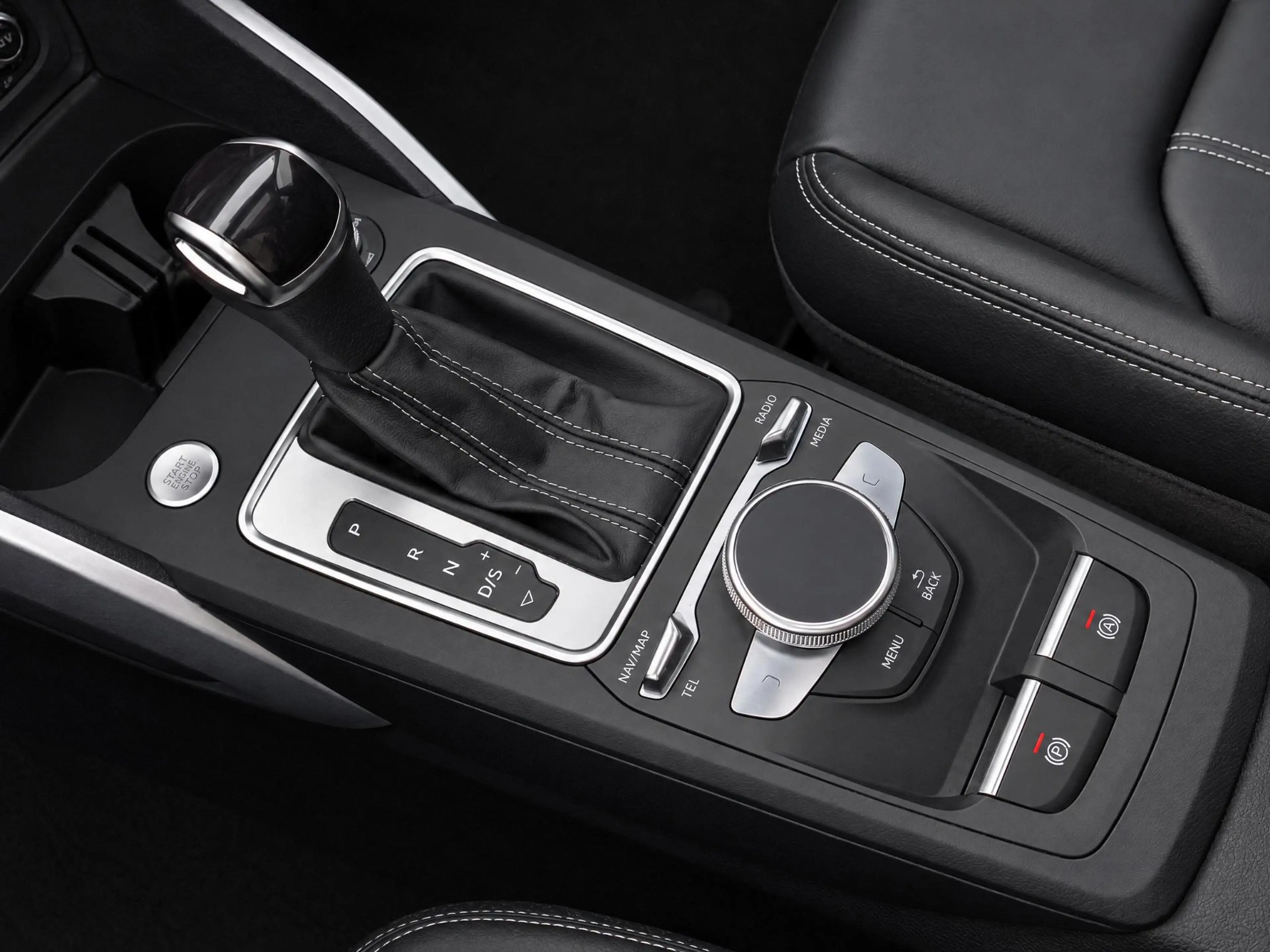 Audi Q2 35 TFSI/150PK S Line · Panoramadak · SONOS Audio · — photo 14