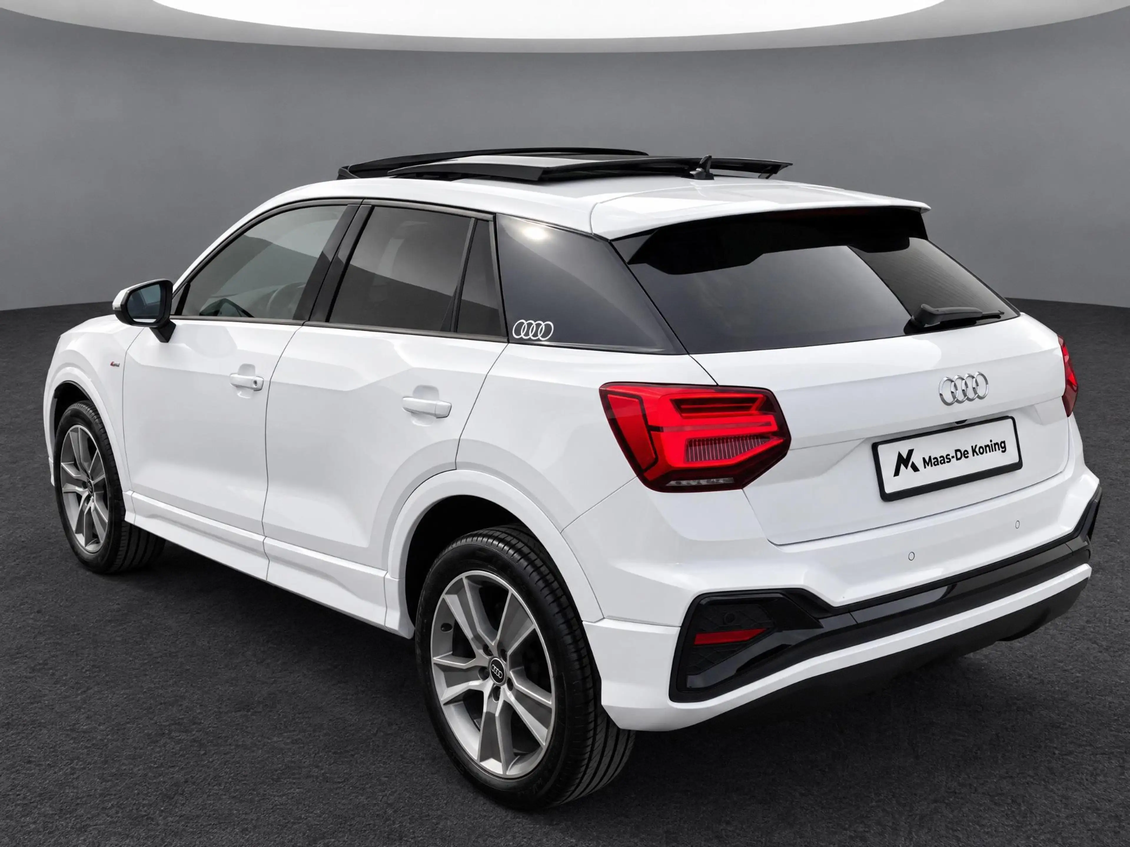 Audi Q2 35 TFSI/150PK S Line · Panoramadak · SONOS Audio · — photo 6