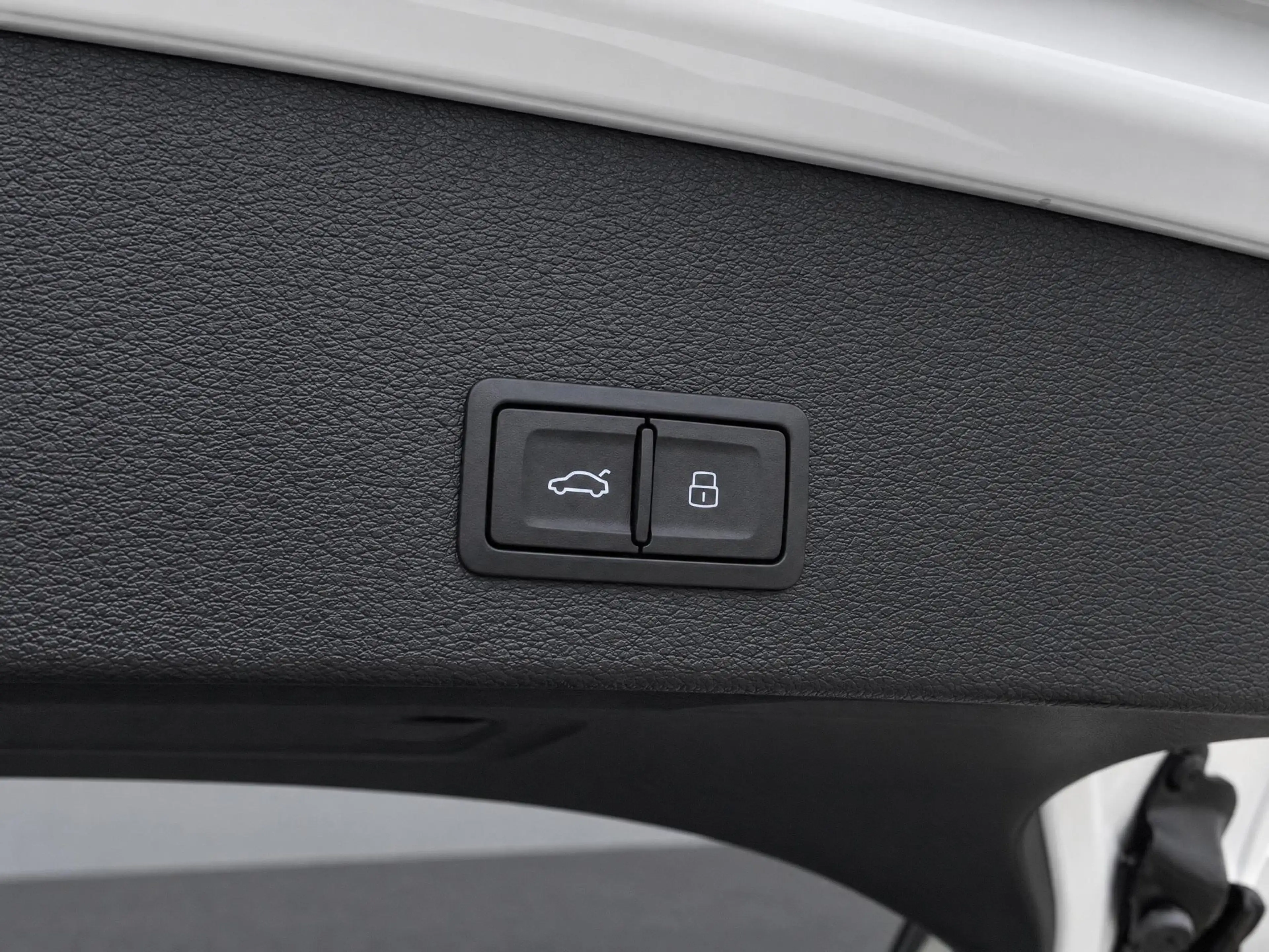 Audi Q2 35 TFSI/150PK S Line · Panoramadak · SONOS Audio · — photo 15