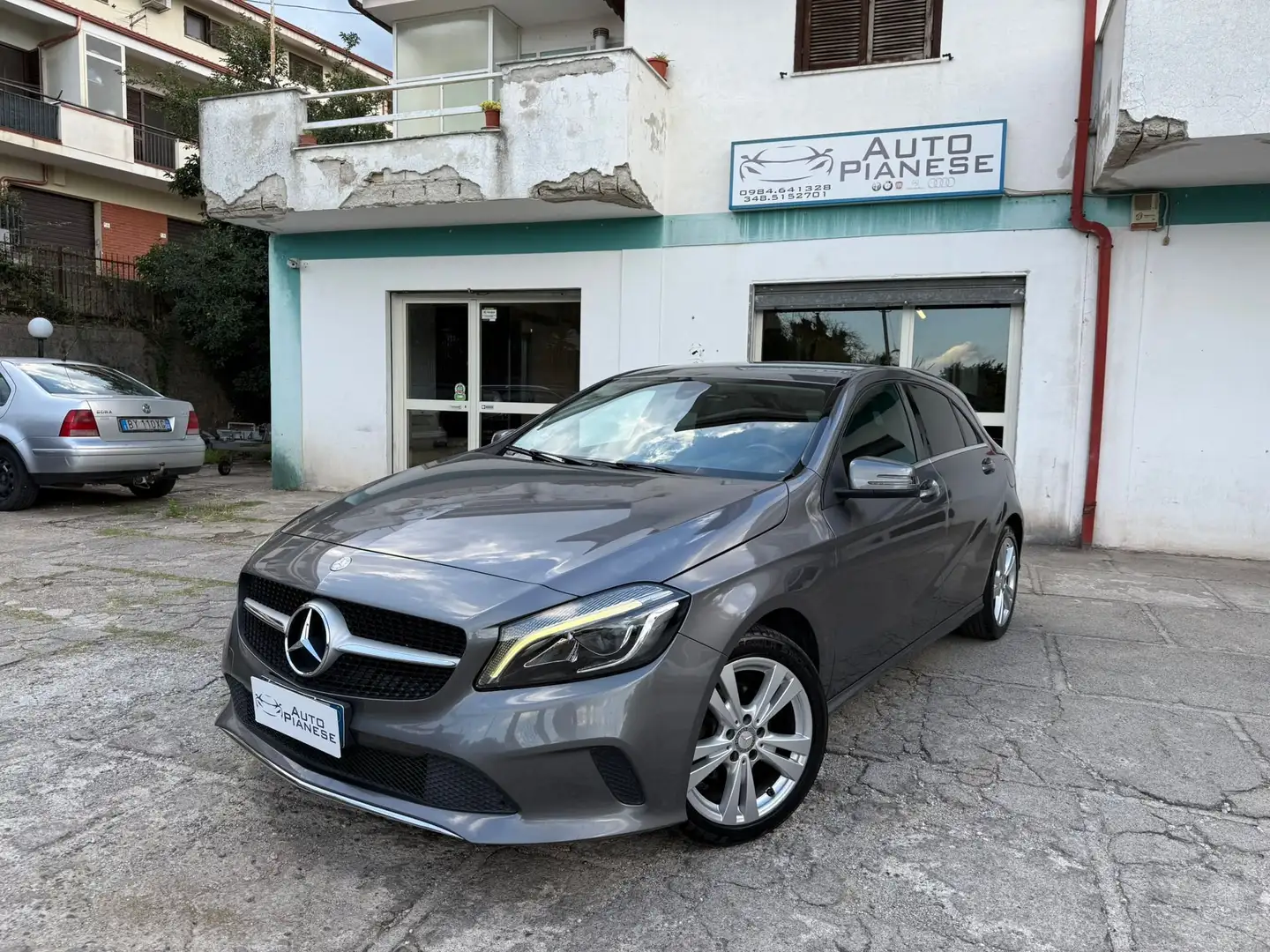 Mercedes-Benz A 180 A 180 d Sport my16 Grijs - 1