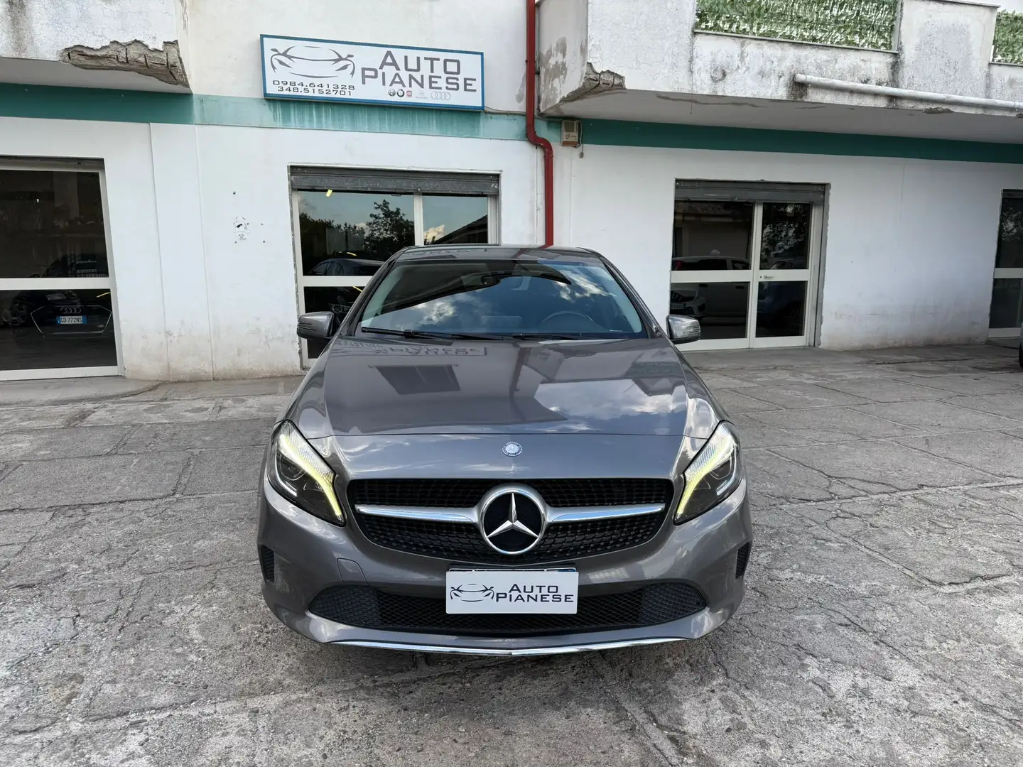 Mercedes-Benz A 180 A 180 d Sport my16 Grijs - 2