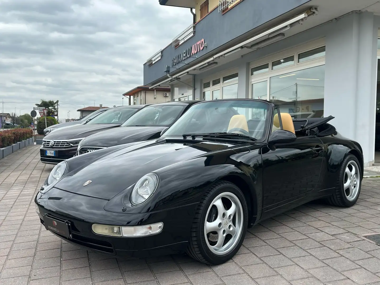 Porsche 993 911 Cabrio 3.6 Carrera Nero - 1
