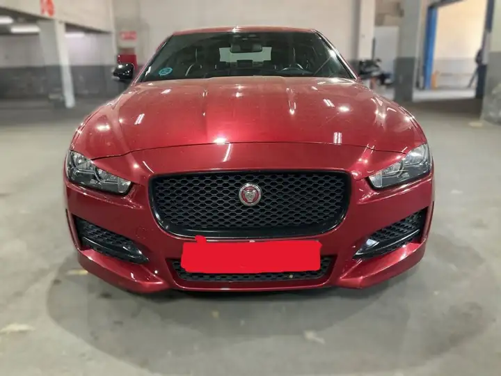 Jaguar XE 2.0 Diesel R-Sport 2016, foto 9